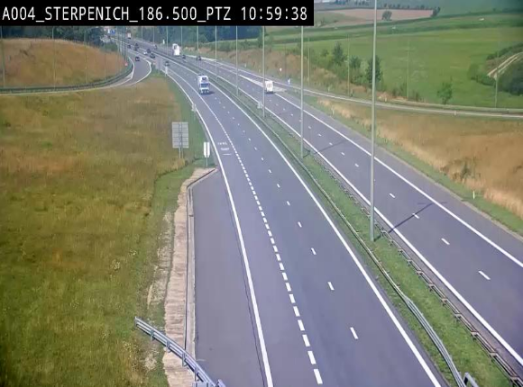 Webcam E411 à Sterpenich en Belgique près de la frontière du Luxembourg. Vue orientée vers Bruxelles
