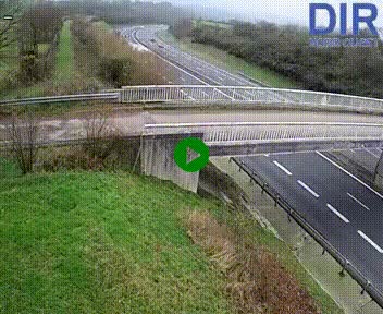 Webcam sur A84 à hauteur de Pont-Farcy, au niveau du pont autoroutier sur la Vire, au sud de Saint-Lô