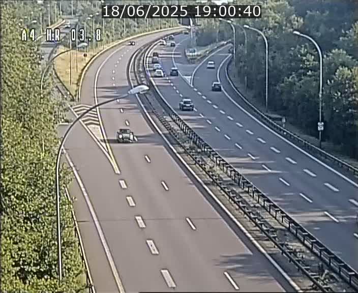 Webcam traffic A4 Luxembourg - BK 3.8 - Leudelange (direction Esch sur Alzette)