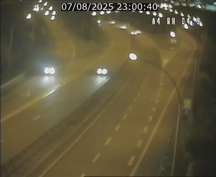 Traffic live webcam Luxembourg Leudelange - A4 - BK 4.9 - direction Luxembourg