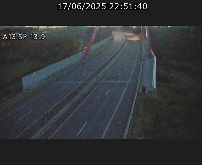 Traffic live webcam Luxembourg Kayl - A13 direction Esch-sur-Alzette/Luxembourg-ville - BK 13.9