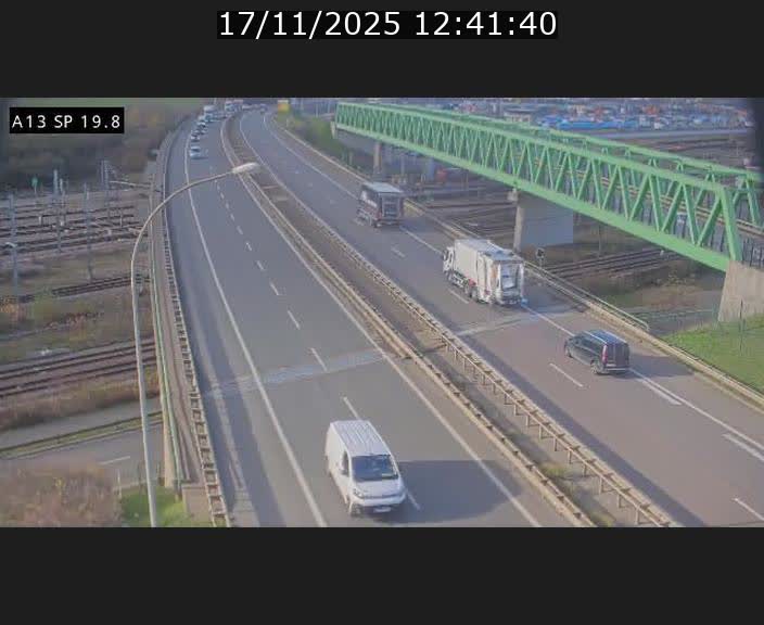Traffic live webcam Luxembourg Croix de Bettembourg - A13 direction Esch-sur-Alzette - BK 19.8