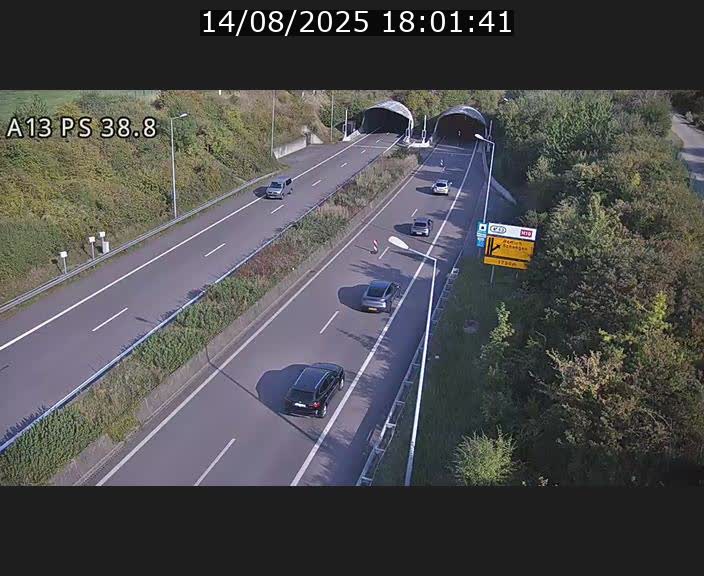 Webcam autoroute A13 à l'entrée ouest du tunnel Markusbierg à Schengen. Vue orientée vers Mondorf-les-Bains