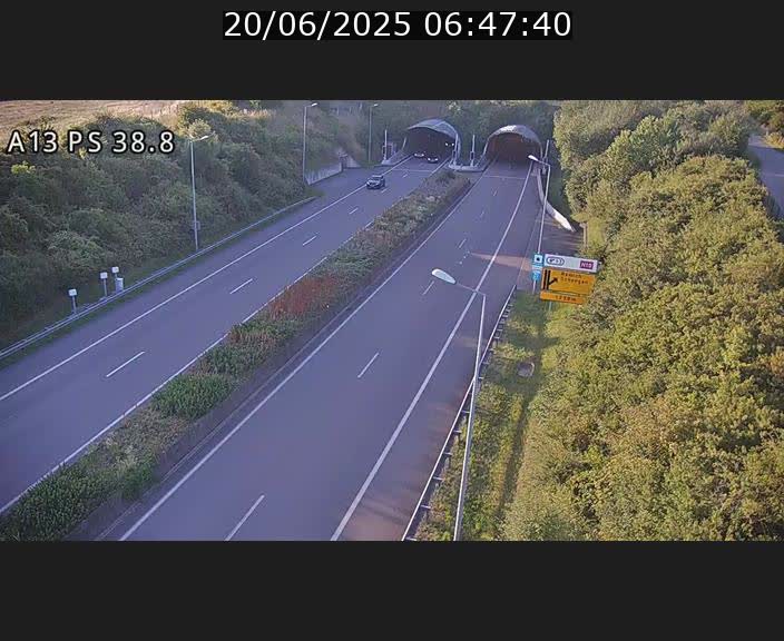 Webcam autoroute A13 à l'entrée ouest du tunnel Markusbierg à Schengen. Vue orientée vers Mondorf-les-Bains