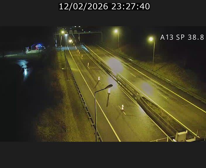Webcam autoroute A13 à l'entrée ouest du tunnel Markusbierg à Schengen. Vue orientée vers le tunnel et l'Allemagne