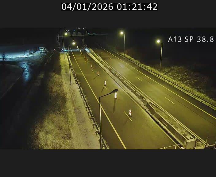 Webcam autoroute A13 à l'entrée ouest du tunnel Markusbierg à Schengen. Vue orientée vers le tunnel et l'Allemagne