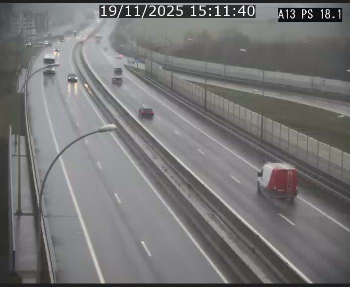 Traffic live webcam Luxembourg Dudelange - A13 direction Croix de Bettembourg - BK 18.1