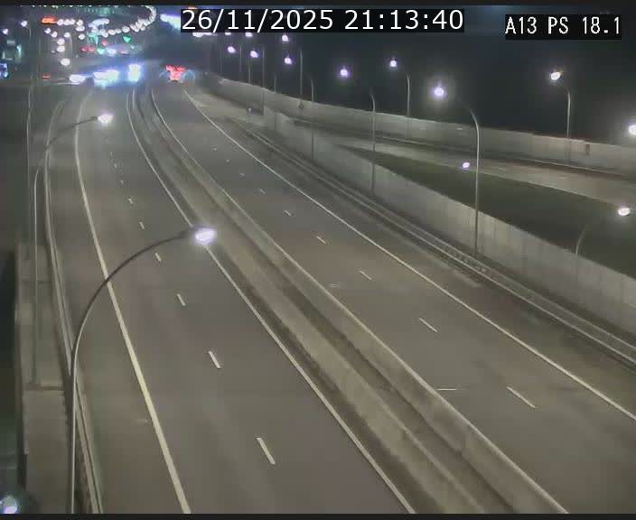 Traffic live webcam Luxembourg Dudelange - A13 direction Croix de Bettembourg - BK 18.1