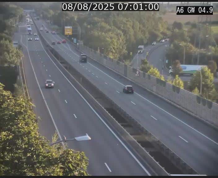 Traffic live webcam Luxembourg Croix de Cessange - A6 - BK 4.9 - direction Belgique