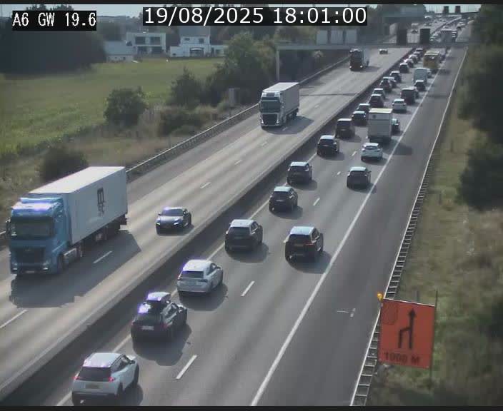 Traffic live webcam Luxembourg - Steinfort - A6 - BK 19.6 - direction Belgique