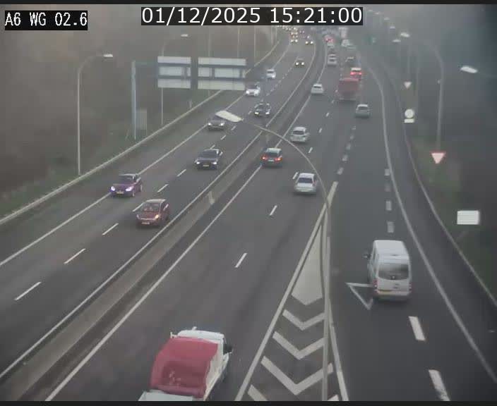 Traffic live webcam Luxembourg Croix de Cessange - A6 - BK 2.6 - direction France/Allemagne