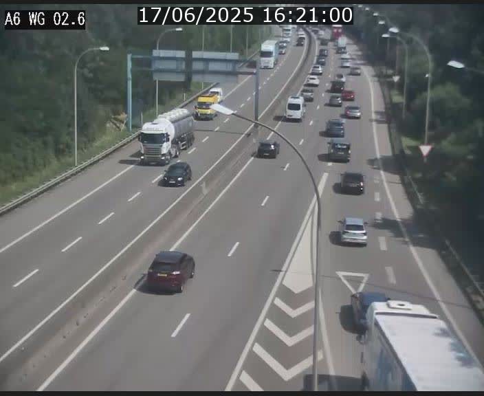 Traffic live webcam Luxembourg Croix de Cessange - A6 - BK 2.6 - direction France/Allemagne