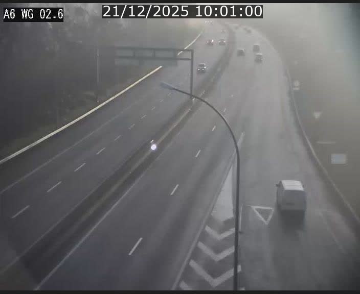 Traffic live webcam Luxembourg Croix de Cessange - A6 - BK 2.6 - direction France/Allemagne