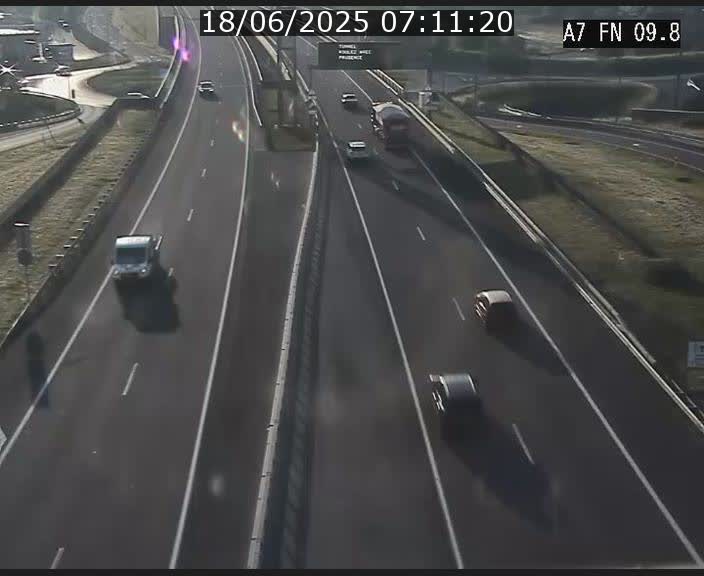 Caméra trafic Luxembourg - A7, Tunnel Gousselerbierg, sortie sud, direction rond-point Lorentzweiler (BK 9.9)