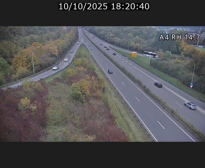 Traffic live webcam Luxembourg Jonction Lankelz - A4 - BK 14.7 - direction Luxembourg