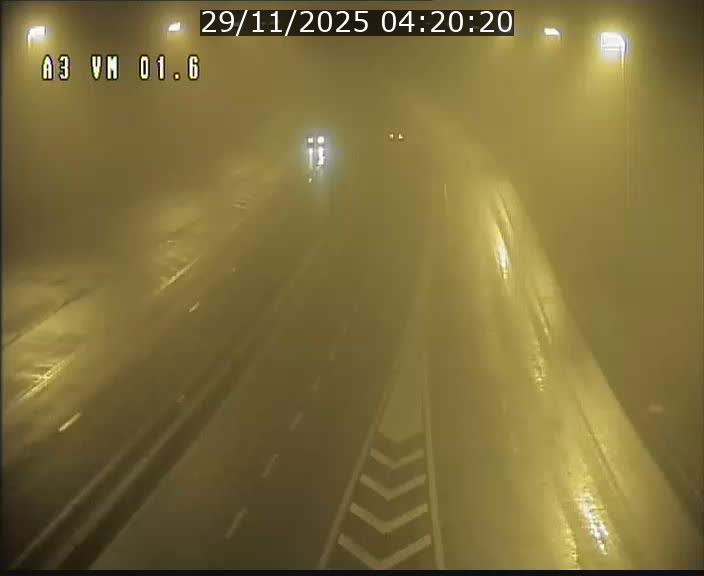 Traffic live webcam Luxembourg - Croix de Gasperich - A3 - BK 1.6 - direction France/Aire de Berchem