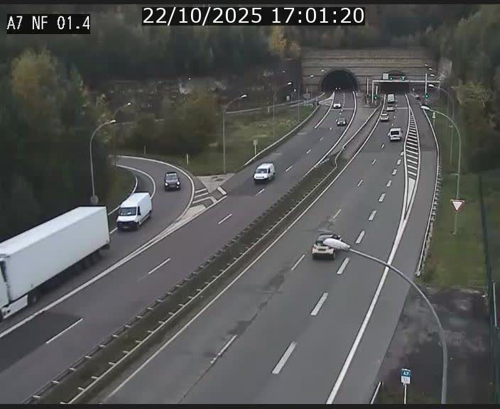 Caméra autoroute Luxembourg A7 - Echangeur Waldhaff - direction Tunnel Stafelter