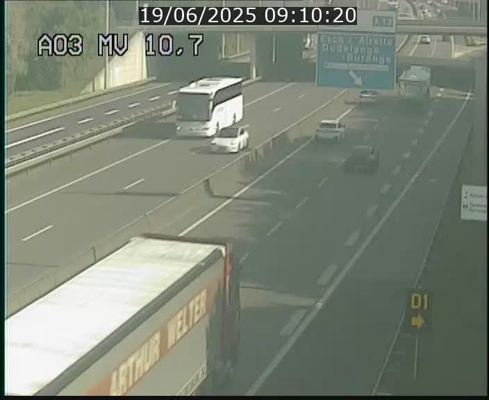 Traffic live webcam Luxembourg Croix de Bettembourg - A3 - BK 10.7 - direction France