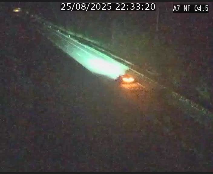 Caméra autoroute Luxembourg A7 - Passage à gibier Rëngelbour - direction Tunnel Grouft