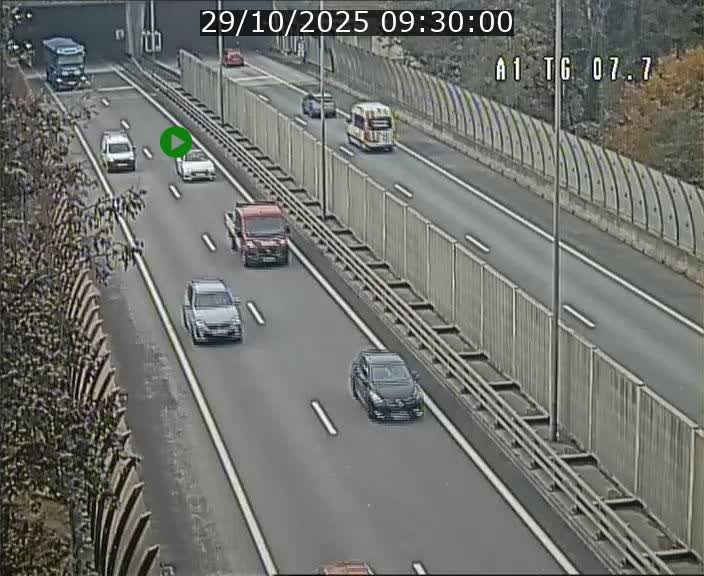 Traffic live webcam Luxembourg Kirchberg - A1 direction Luxembourg-ville - BK 7.7