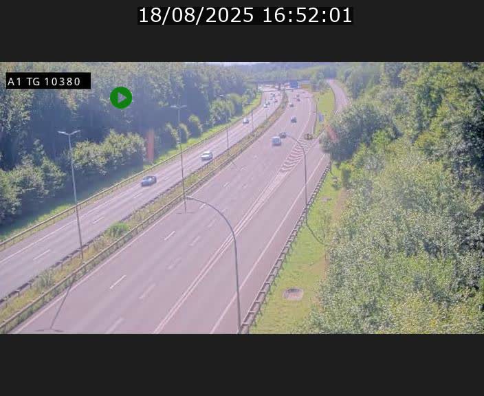 Traffic live webcam Luxembourg Senningerberg - A1 direction Luxembourg Kirchberg - BK 10.3