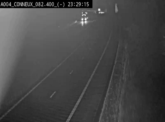 Webcam sur l'E411 avant les sorties 20 menant à Ciney, Dinant et Achêne. Vue orientée vers Namur