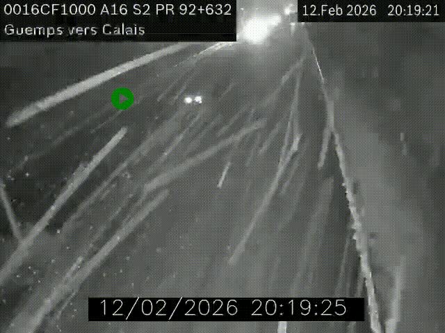 Webcam A16 juste après l'aire de repos d'Offekerque à Guemps. Vue orientée vers Calais