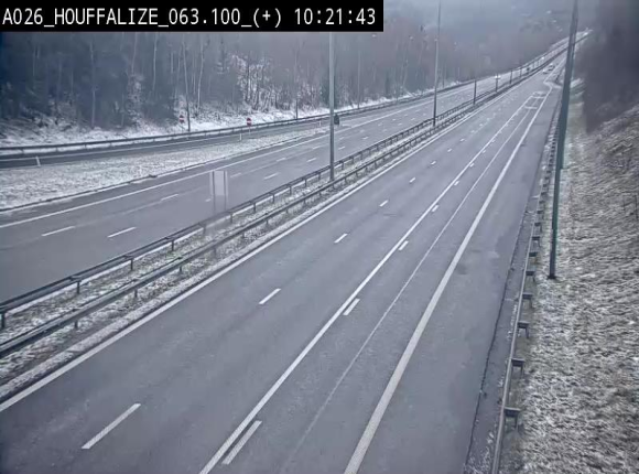 Webcam autoroute des Ardennes (E25/A26) à hauteur d'Houffalize. Vue orientée vers Baraque de Fraiture