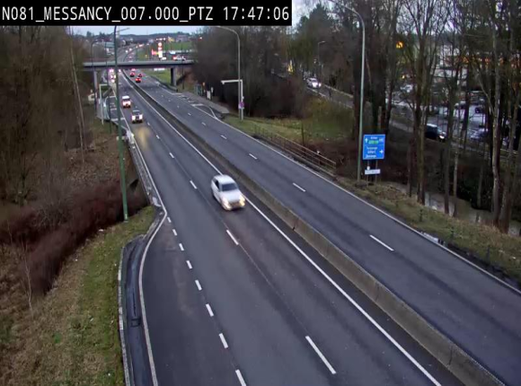 Webcam sur la N81 (E411) à hauteur du Cora Messancy. Vue orientée vers Arlon