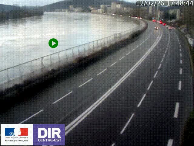Webcam sur le quai Parjot à Vienne, aux Portes de Lyon, sur la Nationale 7, à la jonction avec le boulevard du Rhône-nord (D1407), caméra orientée vers Lyon