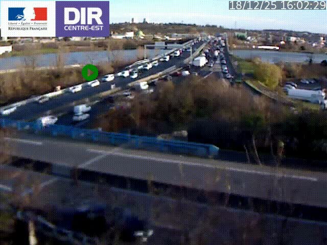 Clone of Caméra de circulation sur A7 à Lyon Perrache vers Marseille, le long du Rhône