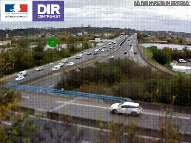 Clone of Caméra de circulation sur A7 à Lyon Perrache vers Marseille, le long du Rhône