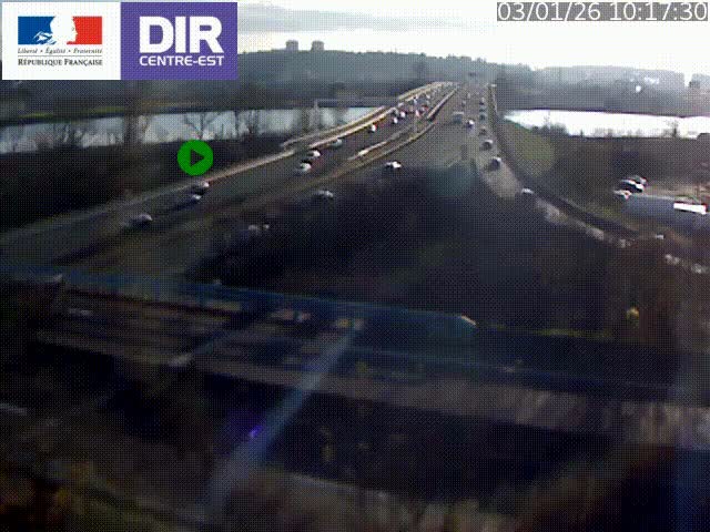 Clone of Caméra de circulation sur A7 à Lyon Perrache vers Marseille, le long du Rhône