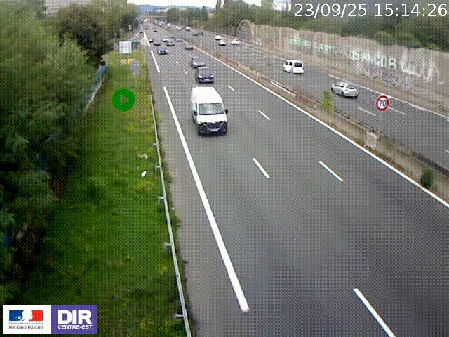 Webcam à Bron sur l'A43 à la jonction avec le boulevard périphérique de Lyon (D383). Vue orientée vers Lyon