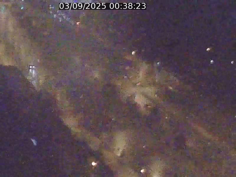 Webcam sur l'avenue John Fitzgerald Kennedy (N51) avec vue sur le Pont rouge (Pont Grande Duchesse Charlotte), l'arrêt Pfaffenthal et l'entrée du quartier Kirchberg