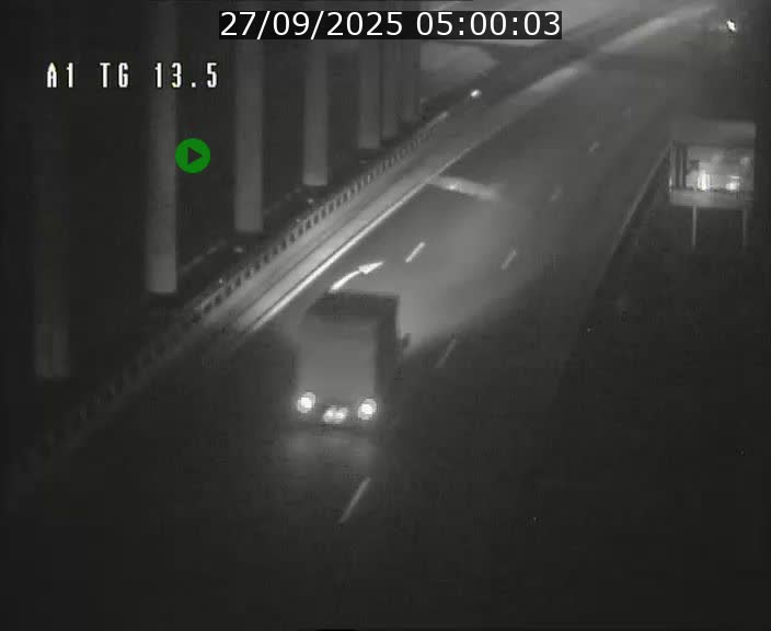 Traffic live webcam Luxembourg Senningen - A1 direction Luxembourg - BK 13.5