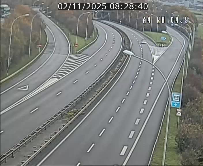 Traffic live webcam Luxembourg Leudelange - A4 - BK 4.9 - direction Luxembourg