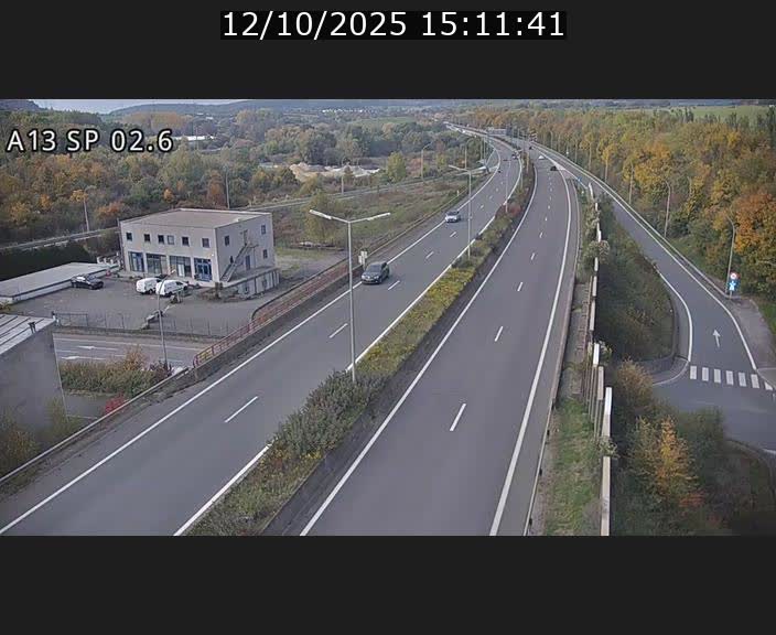 Traffic live webcam Luxembourg Sanem - A13 direction Pétange - BK 2.6