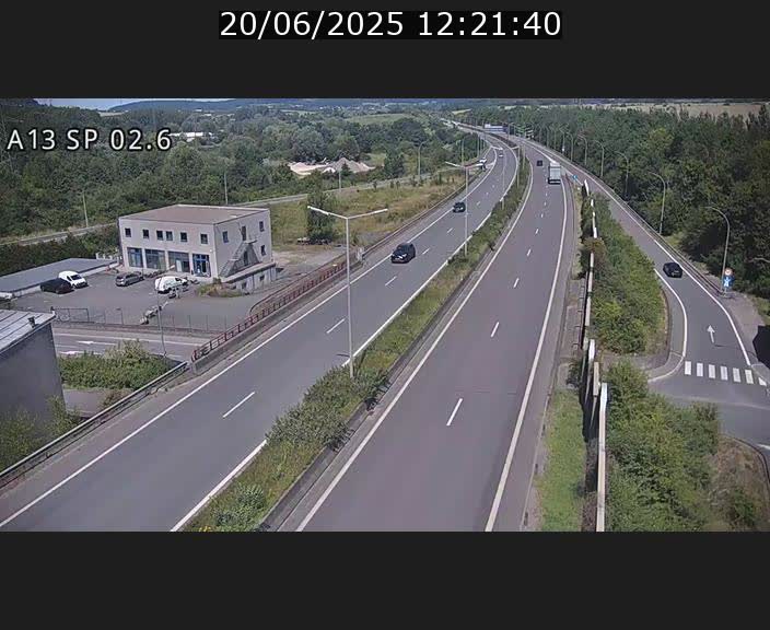 Traffic live webcam Luxembourg Sanem - A13 direction Pétange - BK 2.6