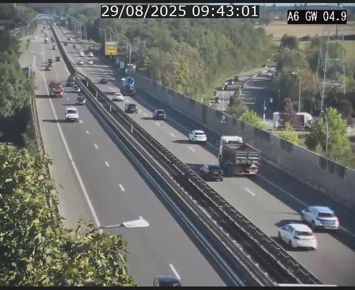 Traffic live webcam Luxembourg Croix de Cessange - A6 - BK 4.9 - direction Belgique