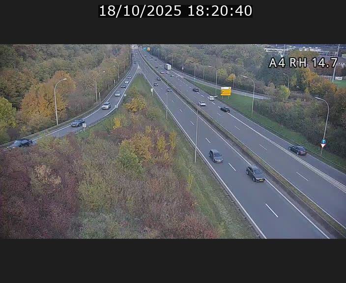 Traffic live webcam Luxembourg Jonction Lankelz - A4 - BK 14.7 - direction Luxembourg
