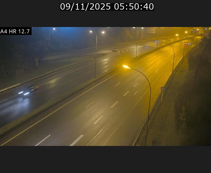 Traffic live webcam Luxembourg Esch sur Alzette - A4 - BK 12.7 - direction Esch-Belval
