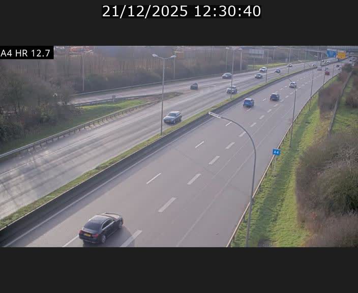 Traffic live webcam Luxembourg Esch sur Alzette - A4 - BK 12.7 - direction Esch-Belval