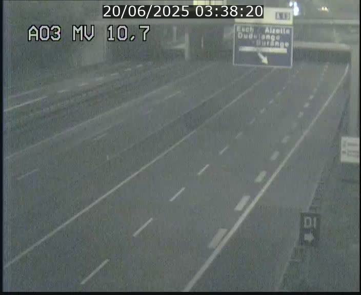 Traffic live webcam Luxembourg Croix de Bettembourg - A3 - BK 10.7 - direction France