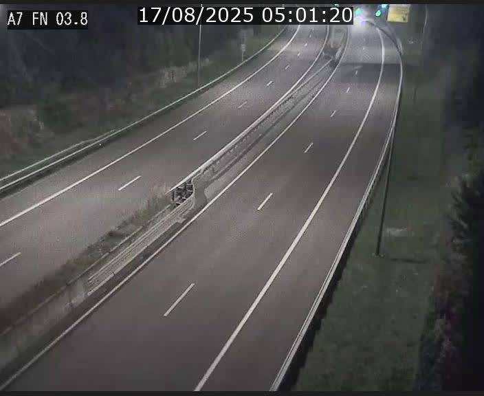 Caméra autoroute Luxembourg A7 - Passage à gibier Rëngelbour - direction Tunnel Stafelter