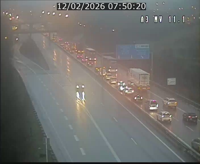 Traffic live webcam Luxembourg Croix de Bettembourg A3 - BK 11.1 - direction Luxembourg-ville