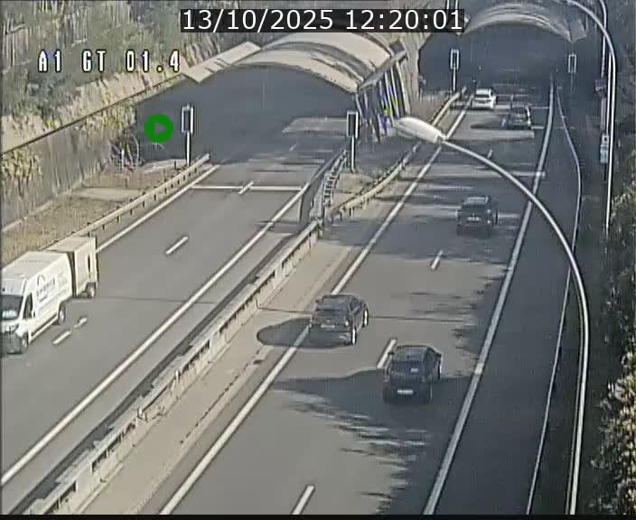 Traffic live webcam Luxembourg Hesperange - A1 direction Kirchberg - BK 1.4
