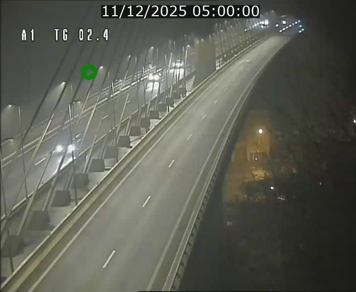 Traffic live webcam Luxembourg Sandweiler - A1 direction Luxembourg-ville - BK 2.4
