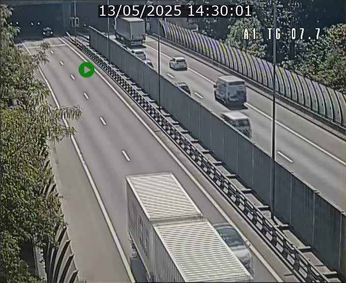 Traffic live webcam Luxembourg Kirchberg - A1 direction Luxembourg-ville - BK 7.7