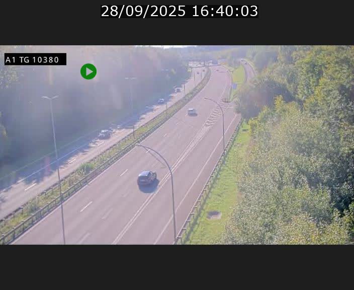 Traffic live webcam Luxembourg Senningerberg - A1 direction Luxembourg Kirchberg - BK 10.3